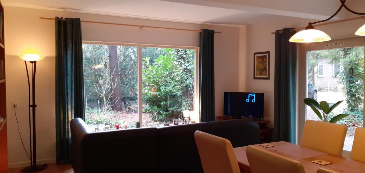 Drentse Bungalow In Natuur En Rust Spier Bagian luar foto